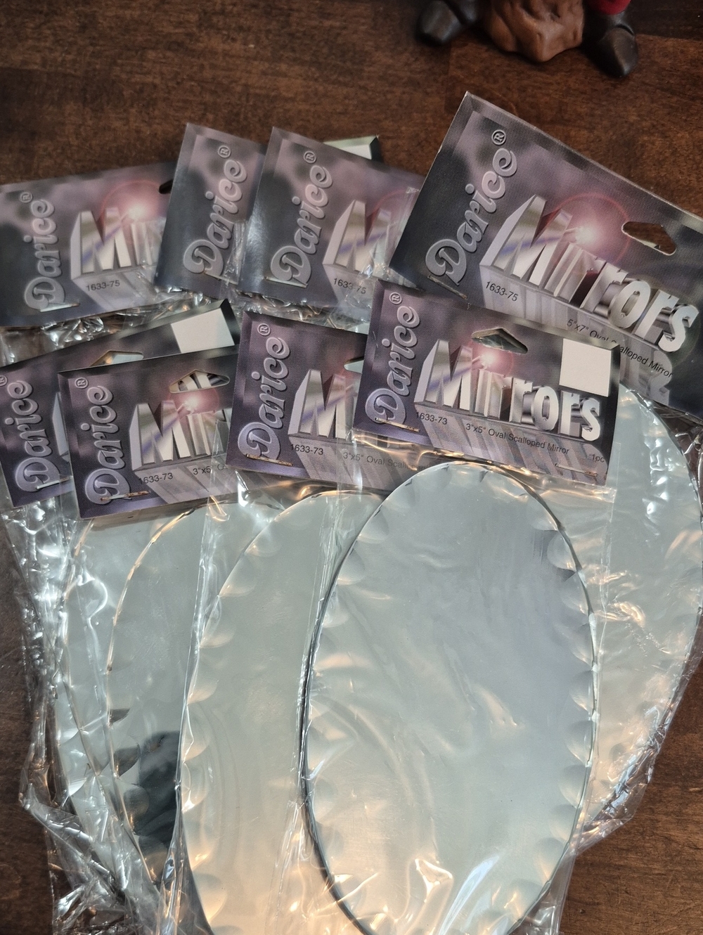 Darice Silver Oval Scalloped Mirrors (Set of 4)